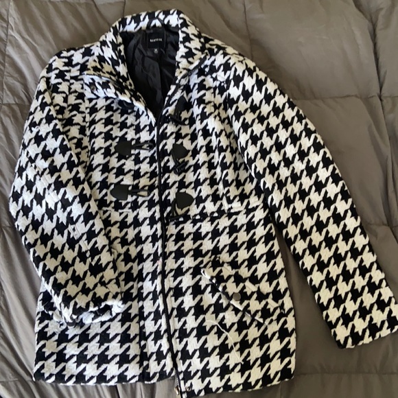 Patterned Coat - Picture 1 of 4